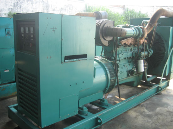 三水租赁发电机- 发电机碳刷磨损的原因是什么