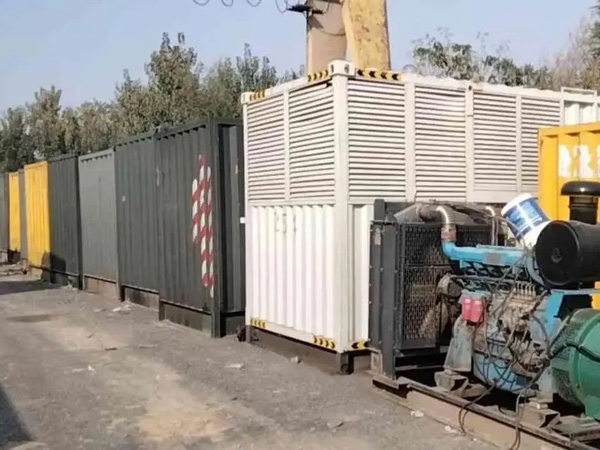 三水200KW柴油发电机机组每小时油耗是多少？