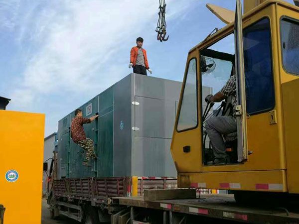 三水更换水冷式机油散热器密封件的操作流程是怎样的？